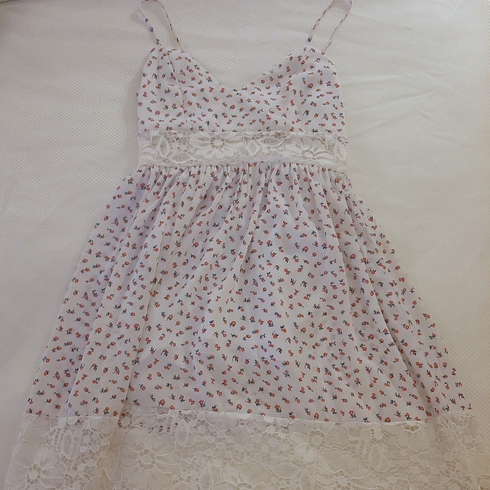 Brand new XS Guess Maxi Dress